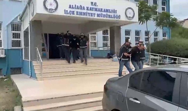 İzmir'in kaçakçılık operasyonu; 15 şüpheli hakkında adli işlem