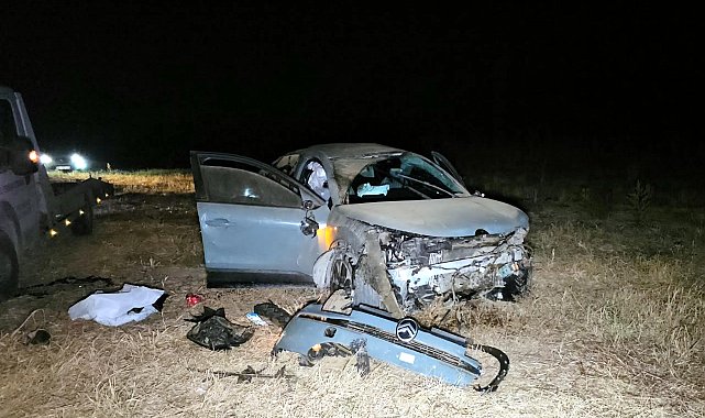 Kaçak göçmenleri taşıyan otomobil takla attı; 9 yaralı