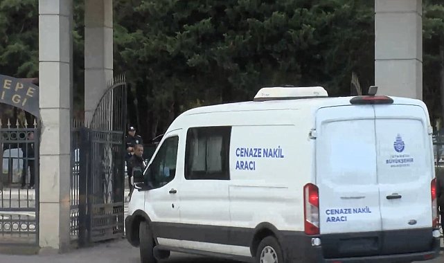 Kaşif Kozinoğlu'nun mezarından alınan örnekler yeniden kabrine konuluyor -1