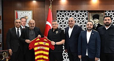 Kayserispor heyetinden Kayseri İl Emniyet Müdürü Sinan Ergen'e ziyaret