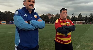 Kayserispor'un down sendromlu taraftarı Mehmet'ten antrenman ziyareti