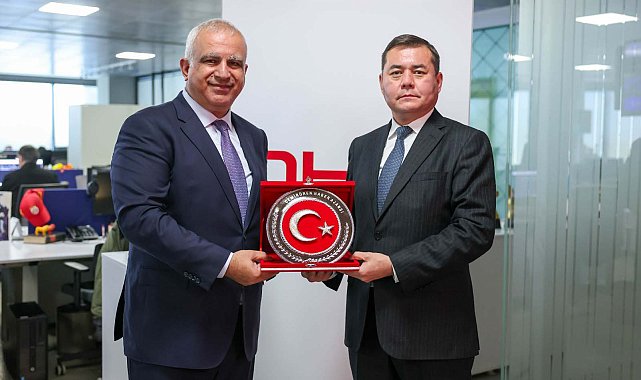 Kazakistan Başkonsolosu Sary'dan DHA'ya ziyaret