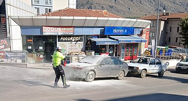 KPSS'ye girdi, sınav sırasında otomobili yandı