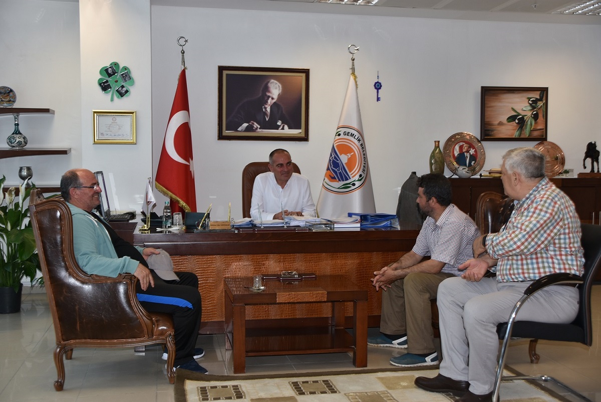 Kurşunluspor U12 Takımından Belediyeye Ziyaret