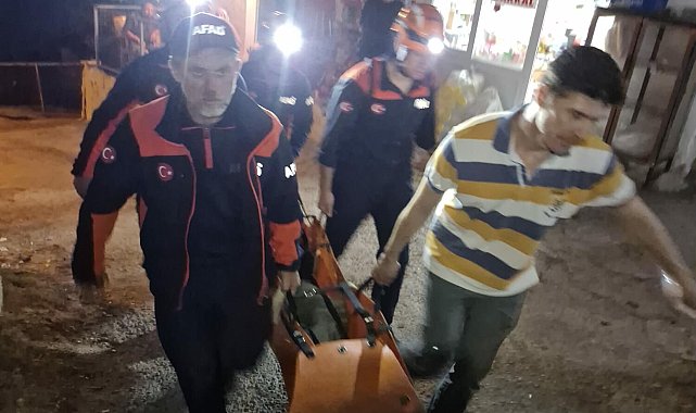 Milas'ta yürüyüş sırasında fenalaşan kişiyi AFAD ve jandarma ekipleri tahliye etti