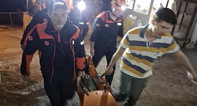 Milas'ta yürüyüş sırasında fenalaşan kişiyi AFAD ve jandarma ekipleri tahliye etti