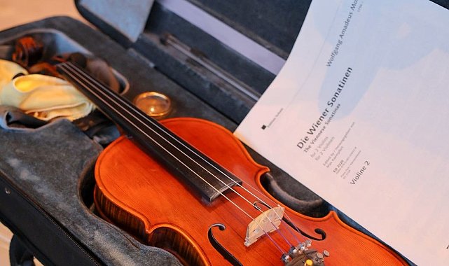 Mozart'ın 'Costa' kemanı ilk kez Türkiye'de