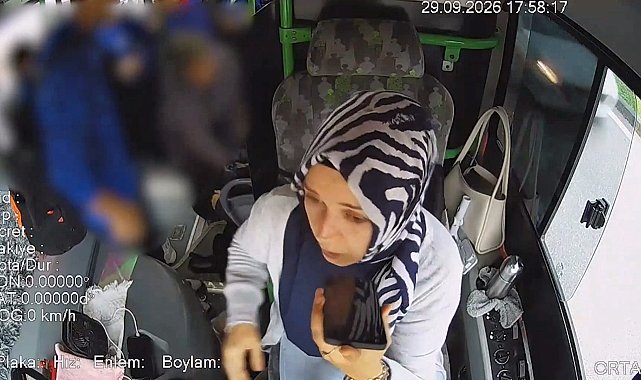 Otobüste fenalaşan yolcusunun yardımına koştu