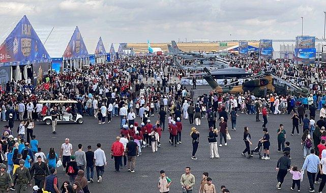 Şanlıurfa'da yağmura rağmen TEKNOFEST'e ziyaretçi akını