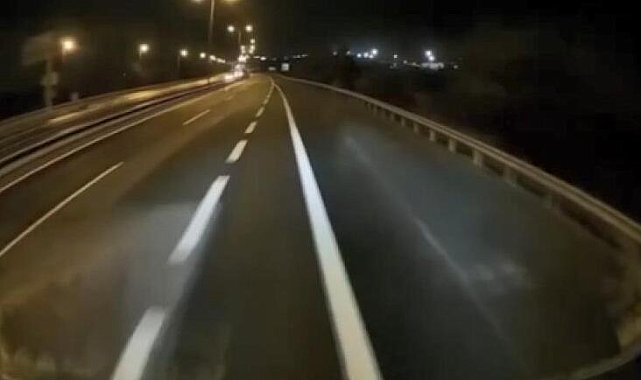 Silivri'de TIR ile otomobilin çarpıştığı kaza kamerada
