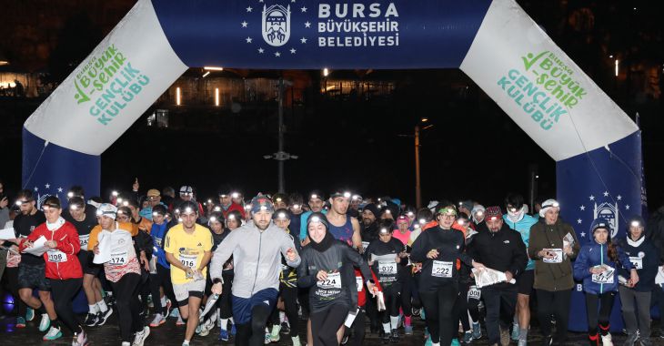 Tarihi Çarşı'nın gece atmosferinde oryantiring heyecanı