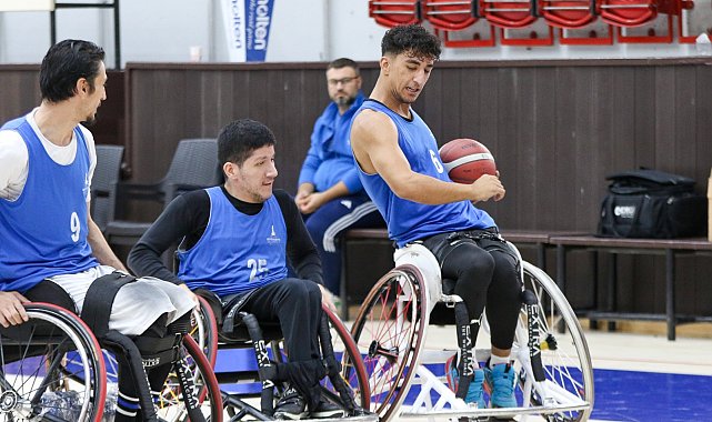 Tekerlekli sandalye basketbolda İzmir'in Süper Lig'deki köklü temsilcisi yeni sezona hazır
