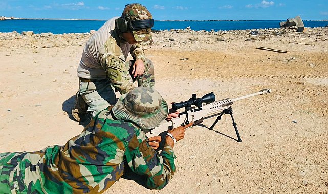 Türkiye-Libya SAT Timi, Libya Deniz Özel Kuvvetler Eğitim Merkezi Komutanlığı'nda eğitim veriyor