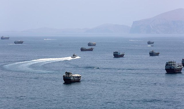 UKMTO: Umman'da bir tanker kaynağı bilinmeyen mühimmatla vuruldu