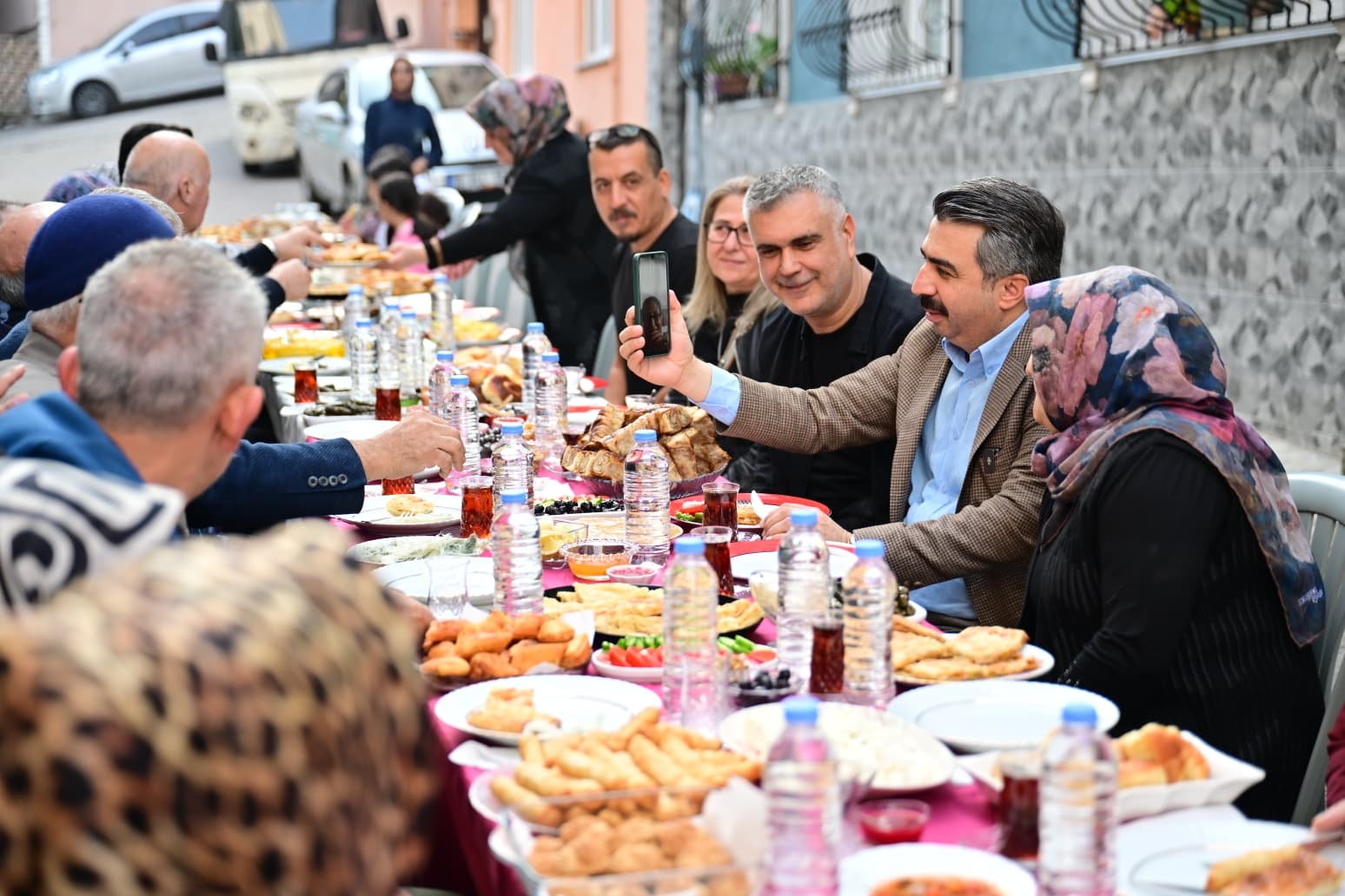 Yıldırım’da gönül sofrasını kadınlar kurdu